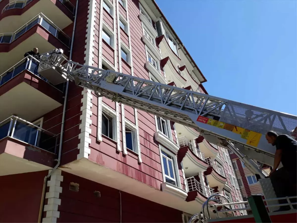 Afşin\'de Otelde Yangın