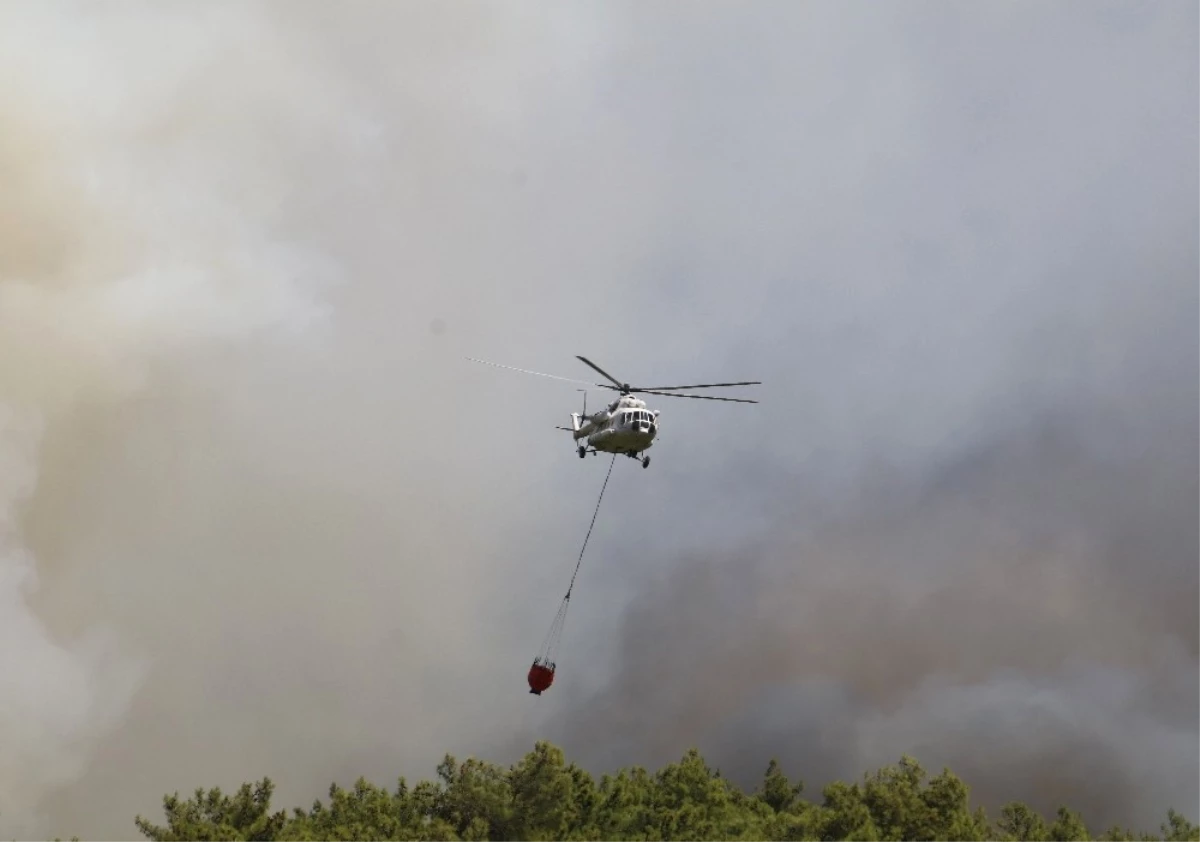 Antalya\'daki Orman Yangını Devam Ediyor