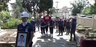 Boğulmak Üzereyken Kurtarılan Polis Hastanede Yaşamını Yitirdi