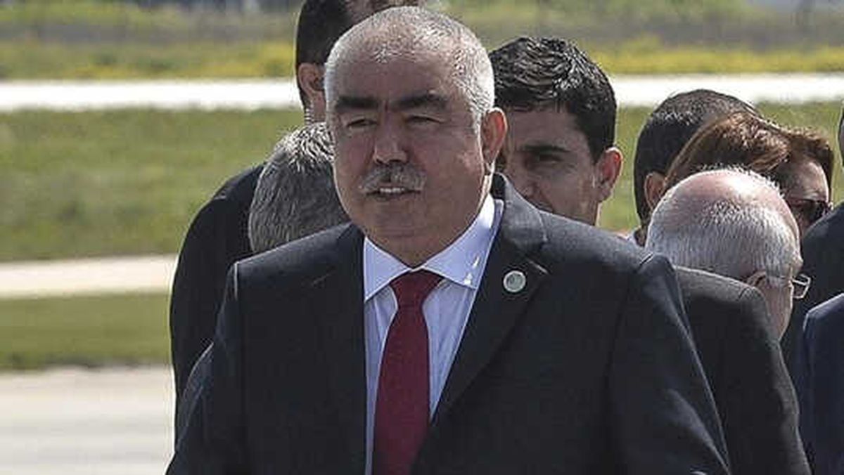 Raşit Dostum\'un Uçağının İndiği Havaalanı Civarında Patlama
