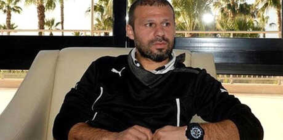 Gökdeniz: Türkiye\'de Kalsaydım 33 Yaşında Futbolu Bırakırdım