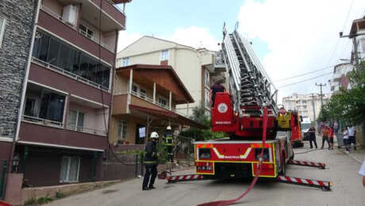 İzolasyon Yapılırken Çatı Tutuştu