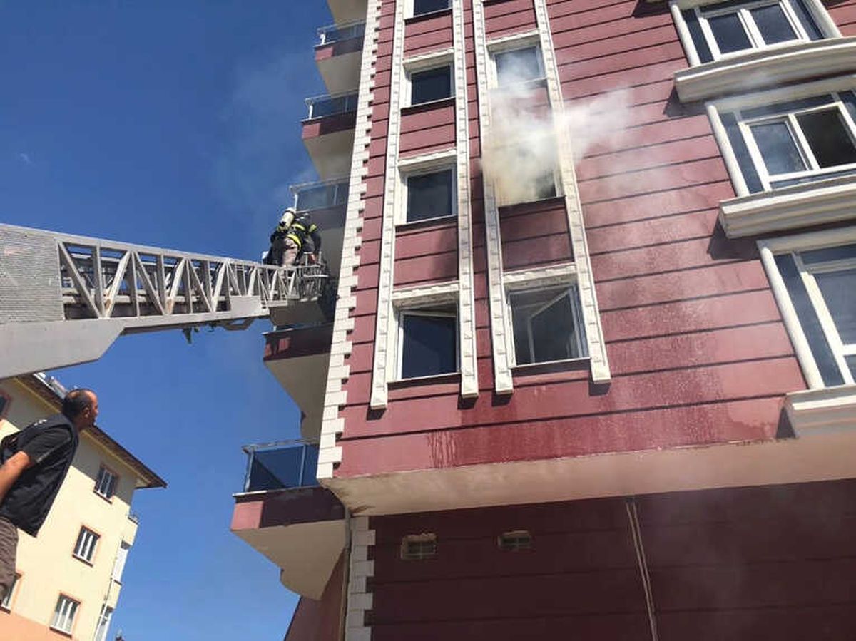Kahramanmaraş\'ta Otelde Yangın Paniği