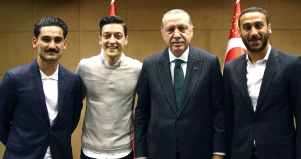 Mesut Özil Geri Adım Atmadı: Cumhurbaşkanı Erdoğan\'la O Fotoğrafı Yine Çektiririm