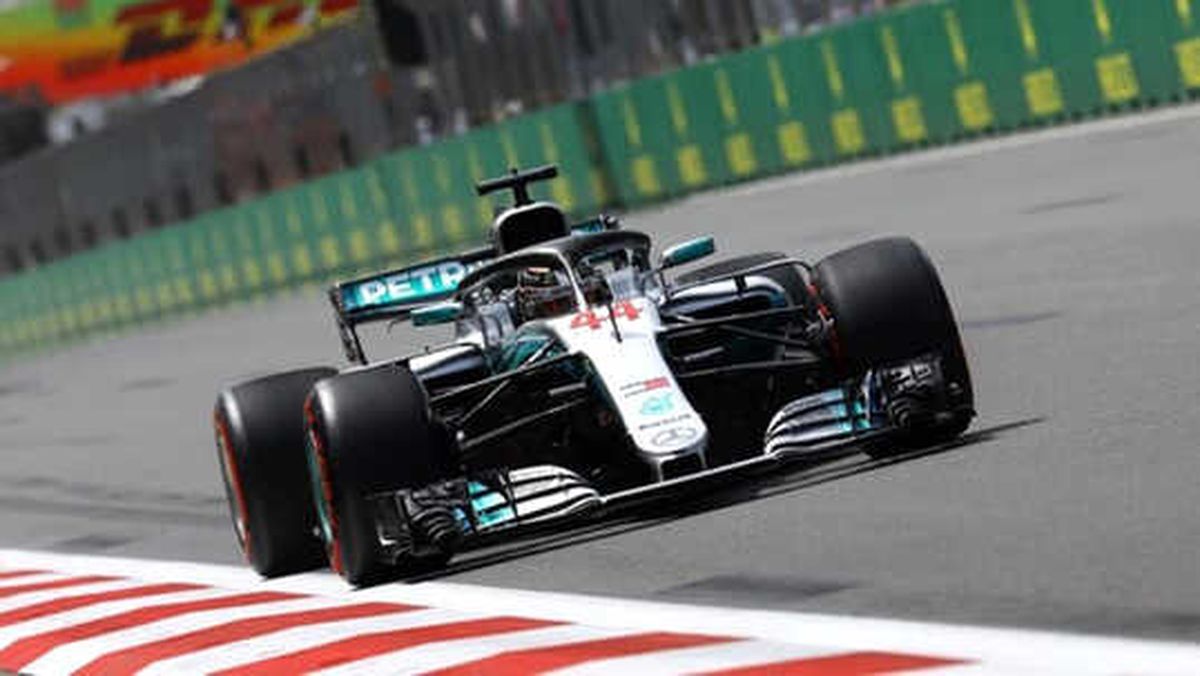Vettel Kaza Yaptı, Hamilton Kazandı