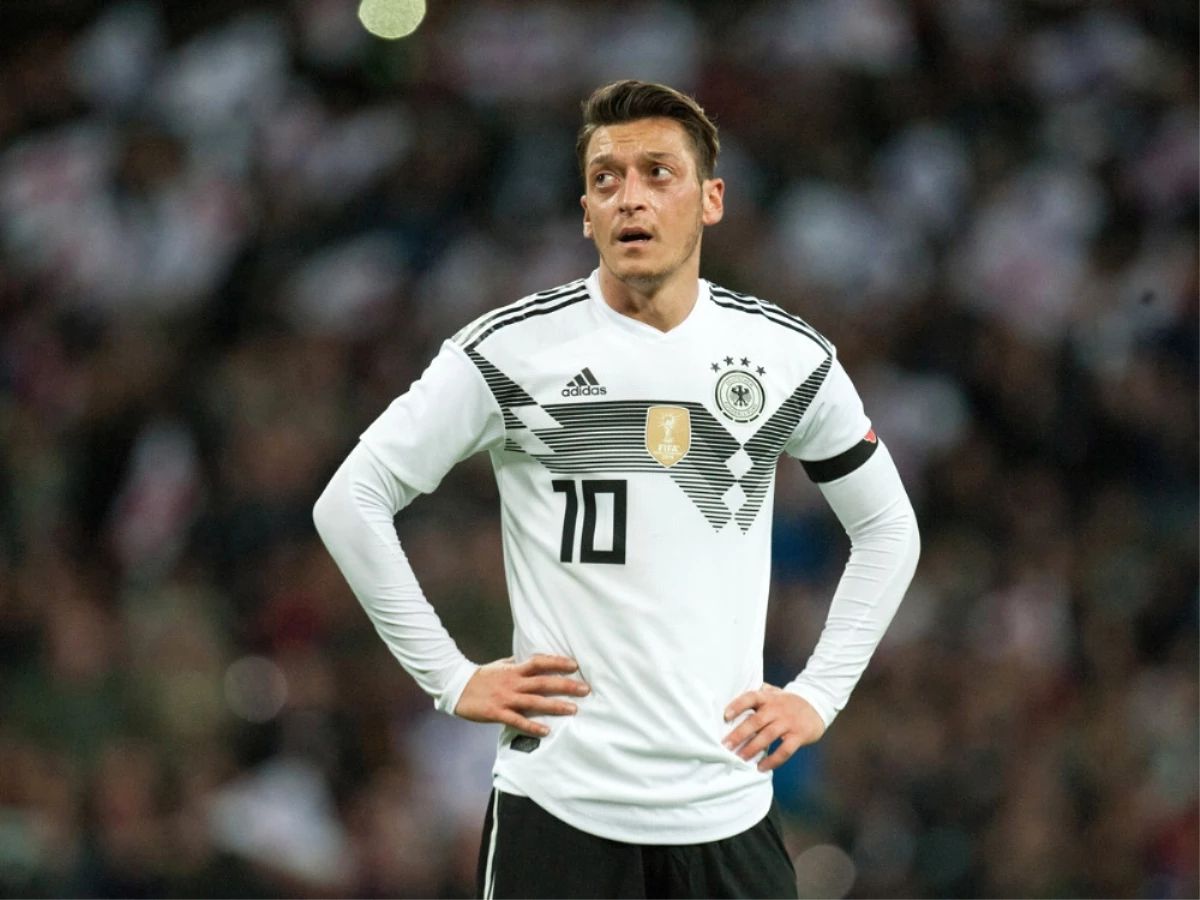 Almanya Futbol Federasyonu\'ndan Mesut Özil Açıklaması