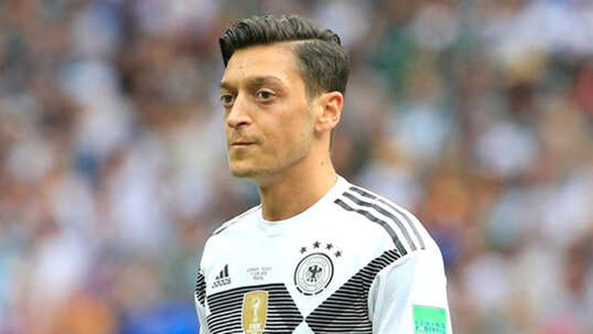 Almanya Futbol Federasyonu\'ndan Mesut Özil Açıklaması