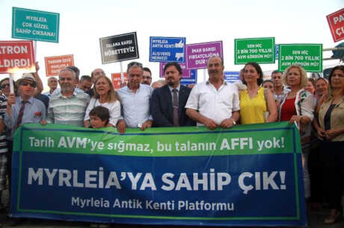 Antik Kent Üzerindeki Avm İçin \'İmar Barışı\' Başvurusu Protesto Edildi