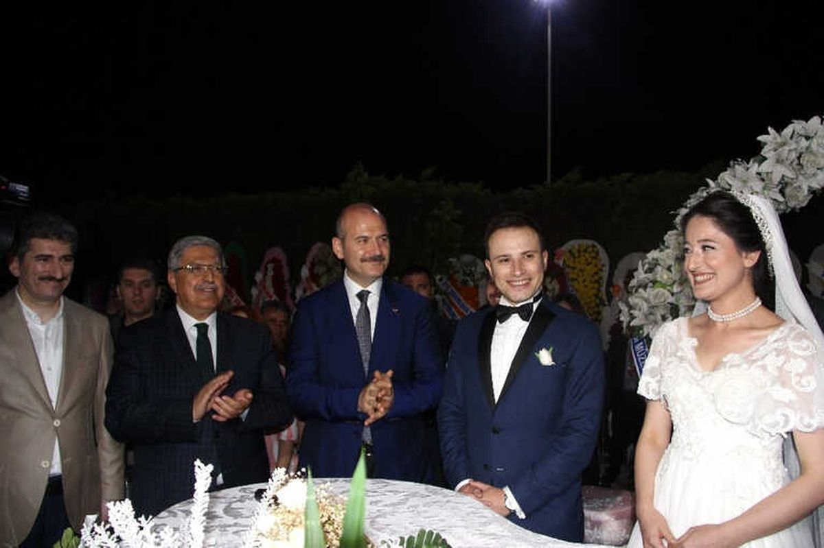 Bakan Soylu, Düzce\'de Nikah Şahidi Oldu