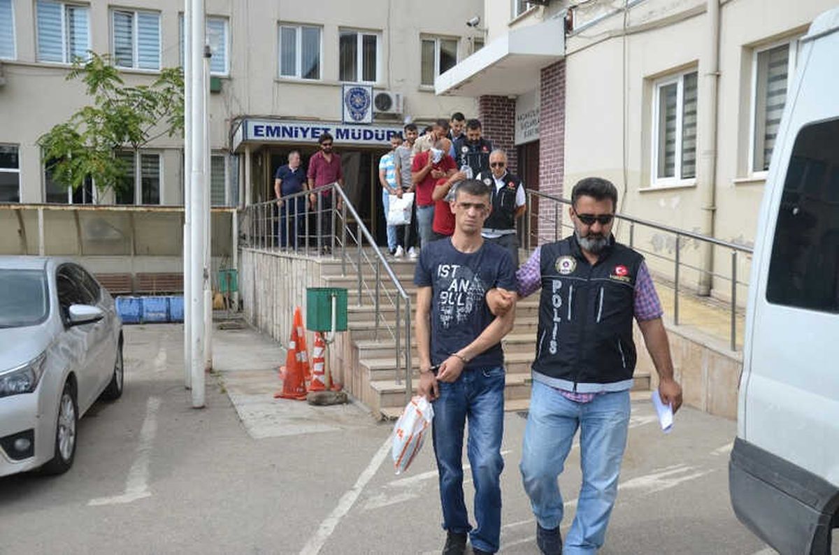Bursa\'da Aksiyon Filmi Gibi Uyuşturucu Operasyonu