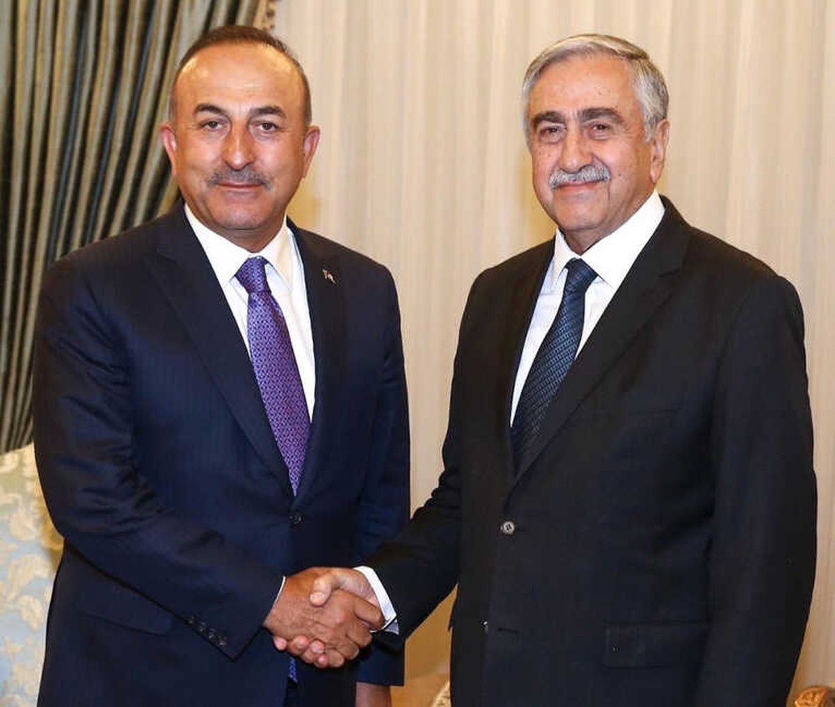 Dışişleri Bakanı Çavuşoğlu, KKTC Cumhurbaşkanı Akıncı ile Görüştü