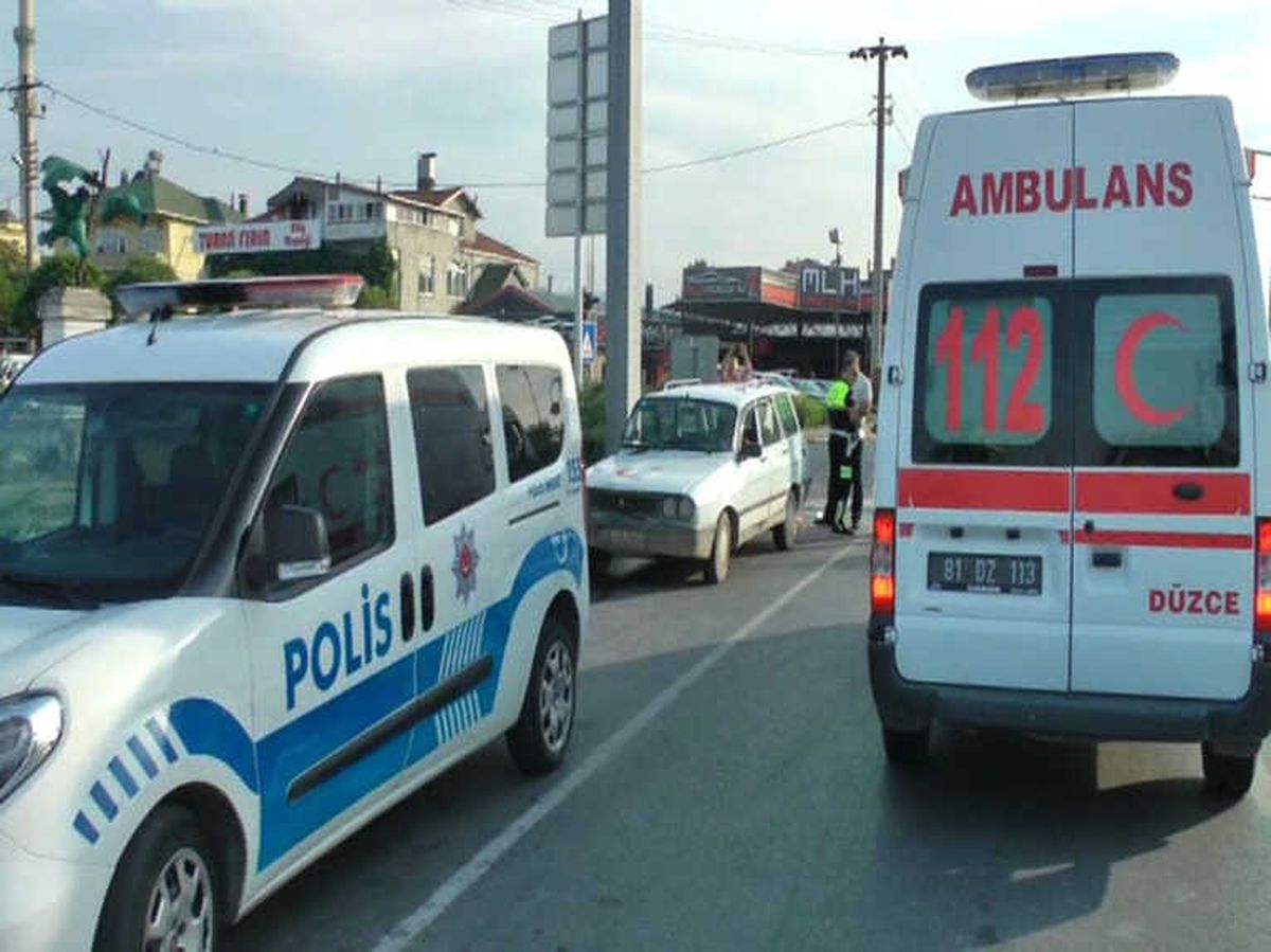 Düzce\'de Trafik Kazası: 6 Yaralı