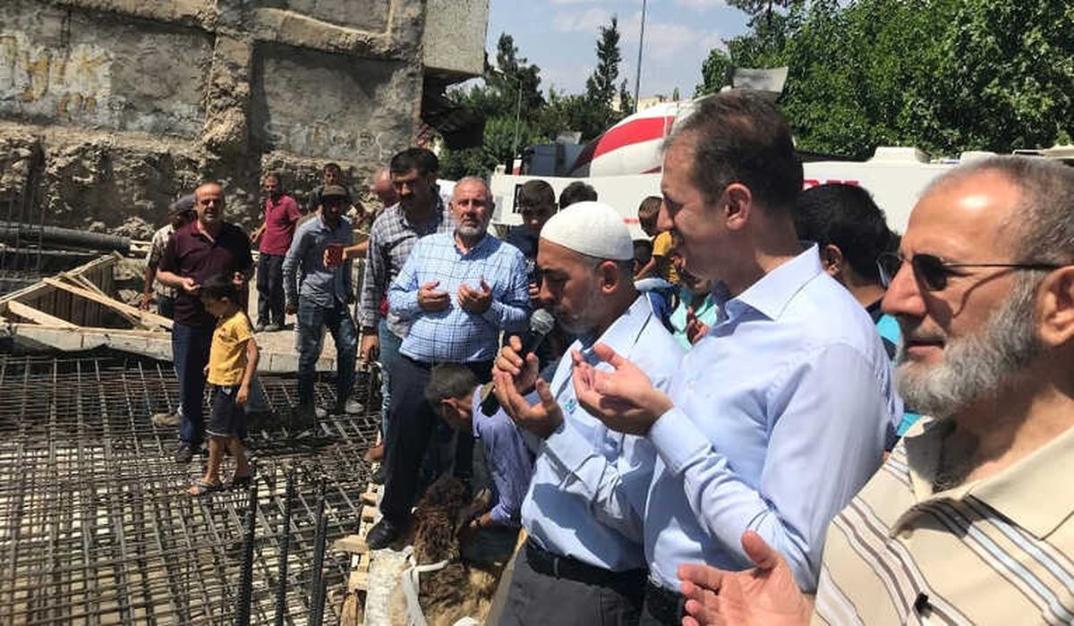 Siirt\'e Bin 500 Kişilik Yeni Cami Yapılıyor