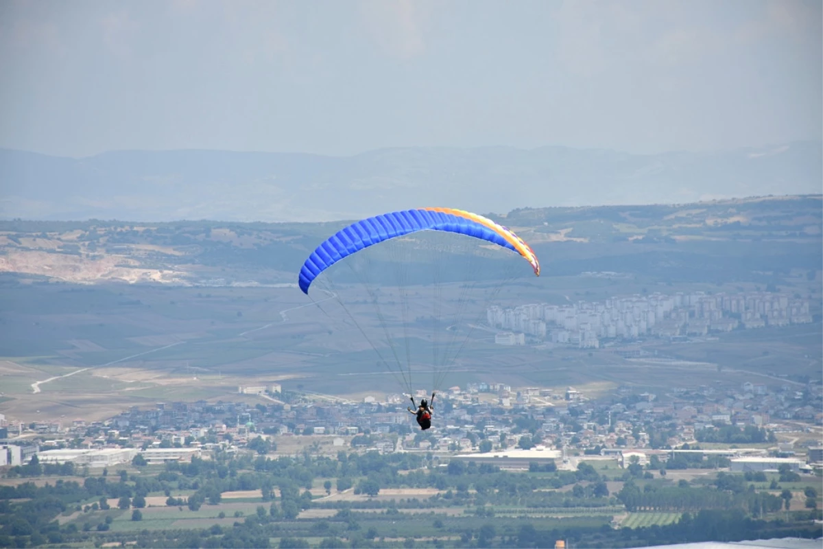 Yamaç Paraşütü Türkiye Şampiyonası İnegöl\'de Yapıldı