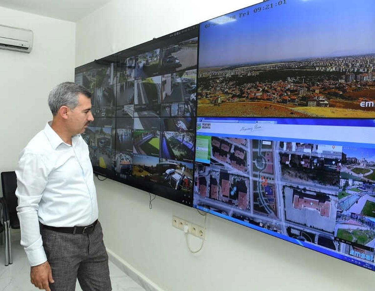 Yeşilyurt Belediyesi 335 Kamerayla İlçeyi Mercek Altına Aldı