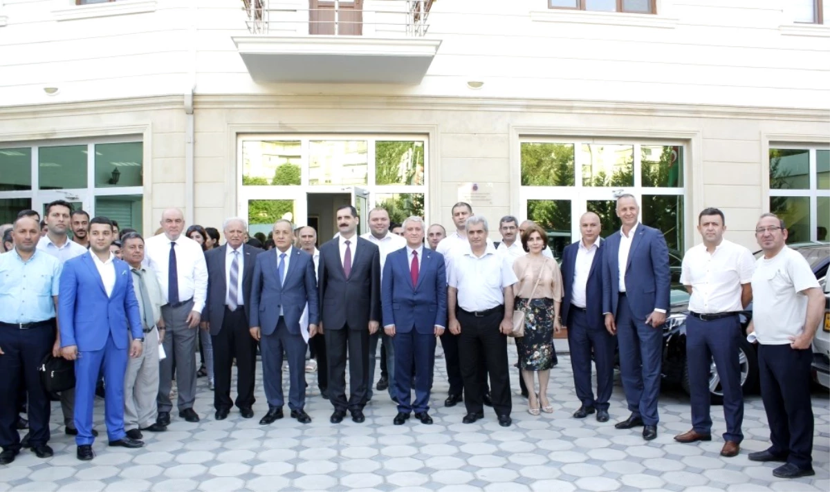 Anadolu Üniversitesi Azerbaycan Programlarının Tanıtımı Bakü\'de Gerçekleştirildi