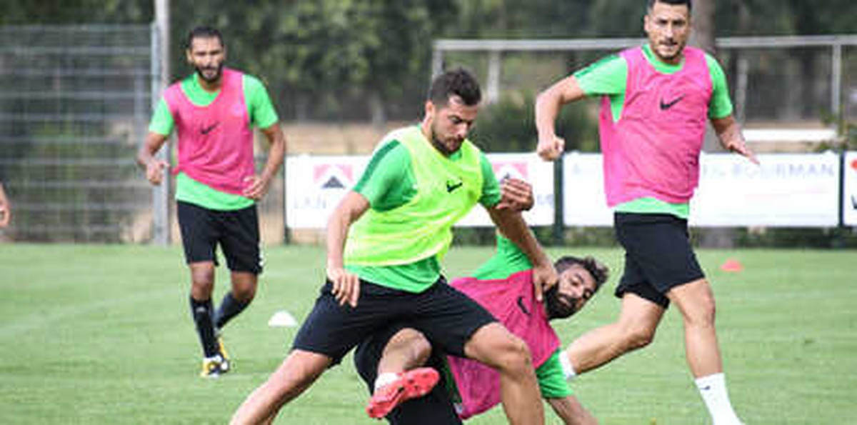 Atiker Konyaspor\'da Yeni Sezon Hazırlıkları Sürüyor