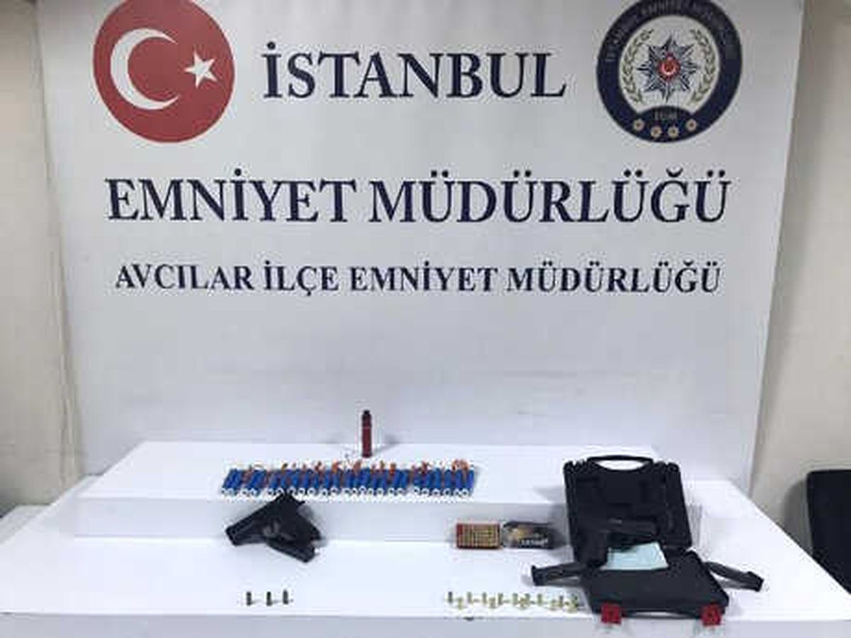 Avcılar\'da Bir Evden 25 Dinamit Çıktı