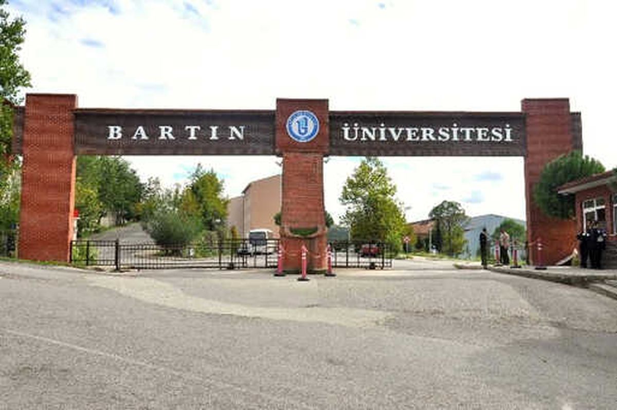 Bartın Üniversitesi Senatosu İsrail\'i 8 Dilde Kınadı