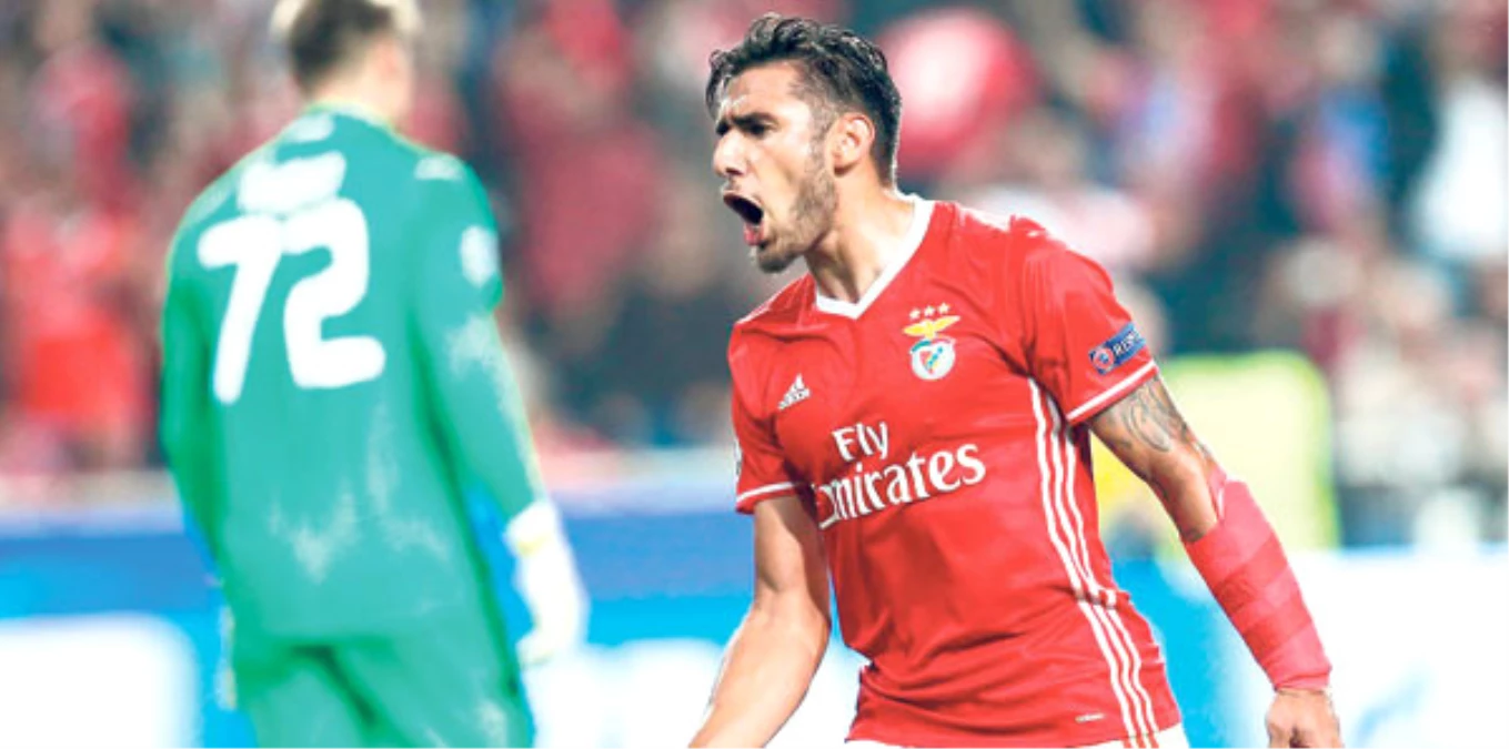 Benfica\'nın Yıldızı Eduardo Salvio