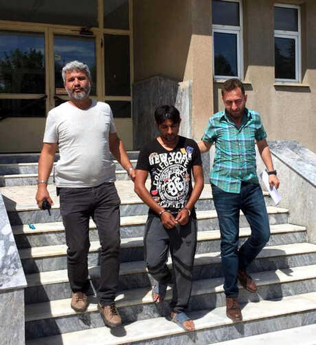 Cezeaevi Firarisi, Evinde Yakalandı