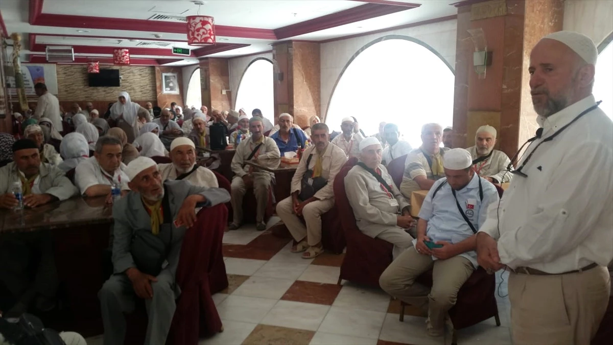 Erzurum Müftüsü Sula Hacı Adaylarıyla Buluştu