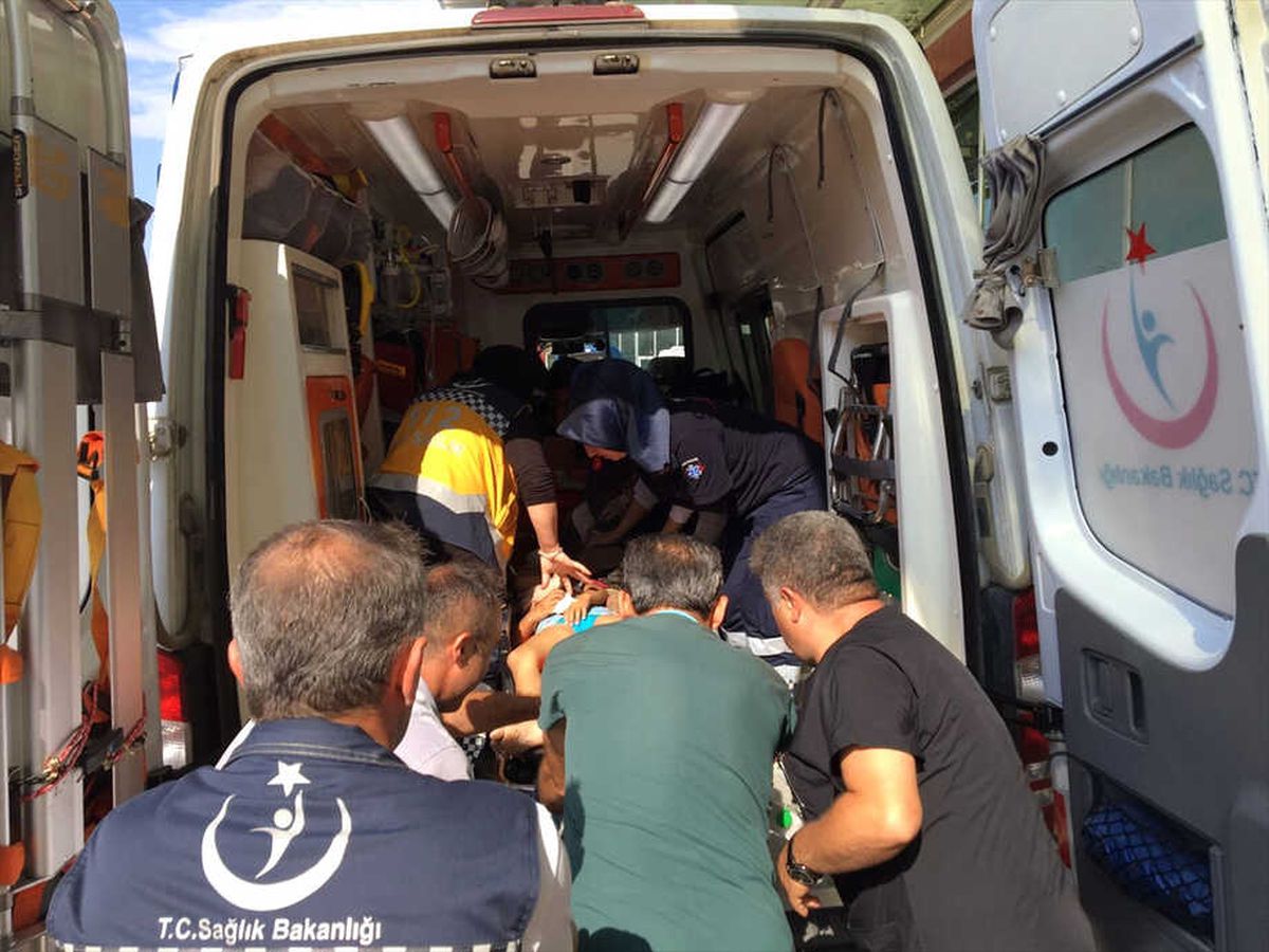 Güncelleme - Annesiyle Denizde Boğulma Tehlikesi Geçiren İki Kardeşten Biri Öldü