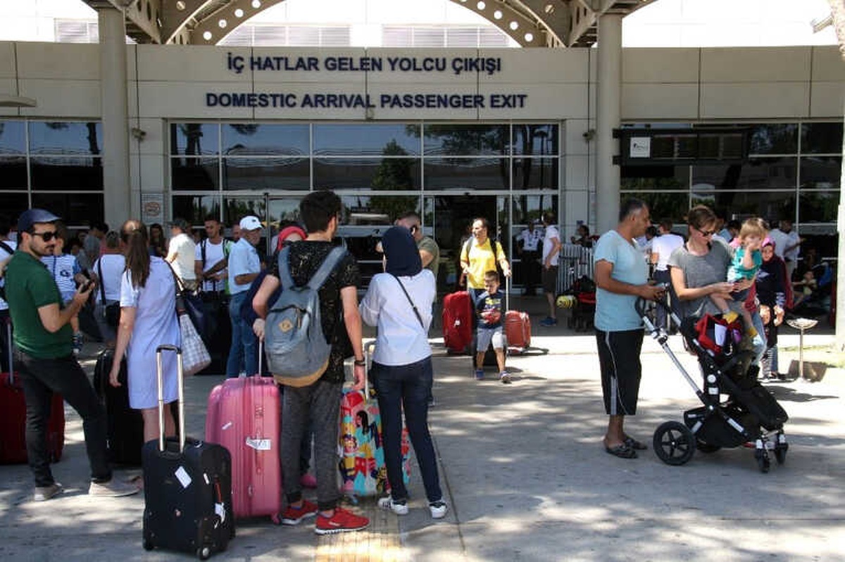 İstanbul\'a Gelen Turist Sayısı İlk 5 Ayda Yüzde 50 Arttı