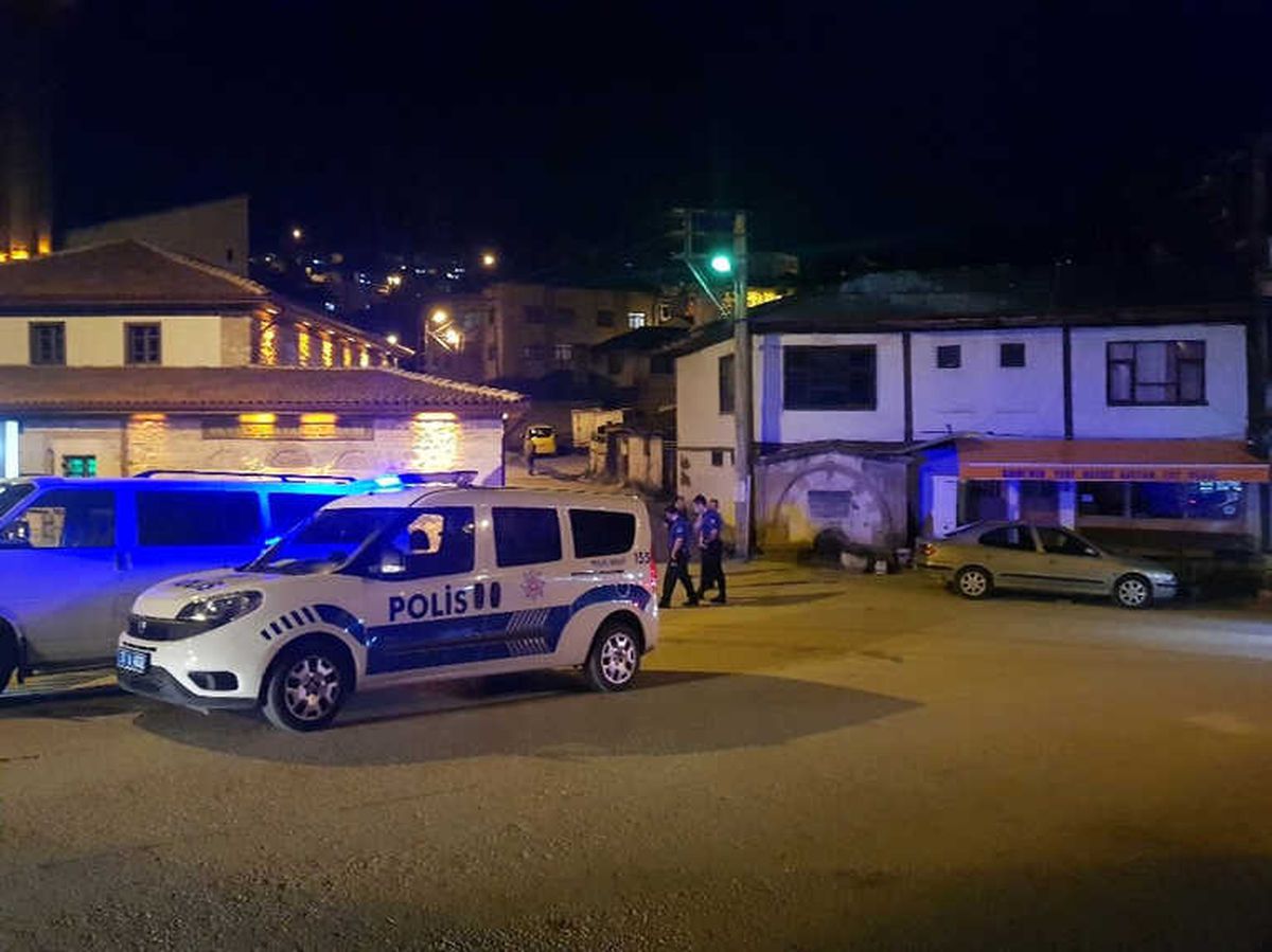 Kastamonu\'da Çıkan Bıçaklı Kavgada Bir Kişi Yaralandı