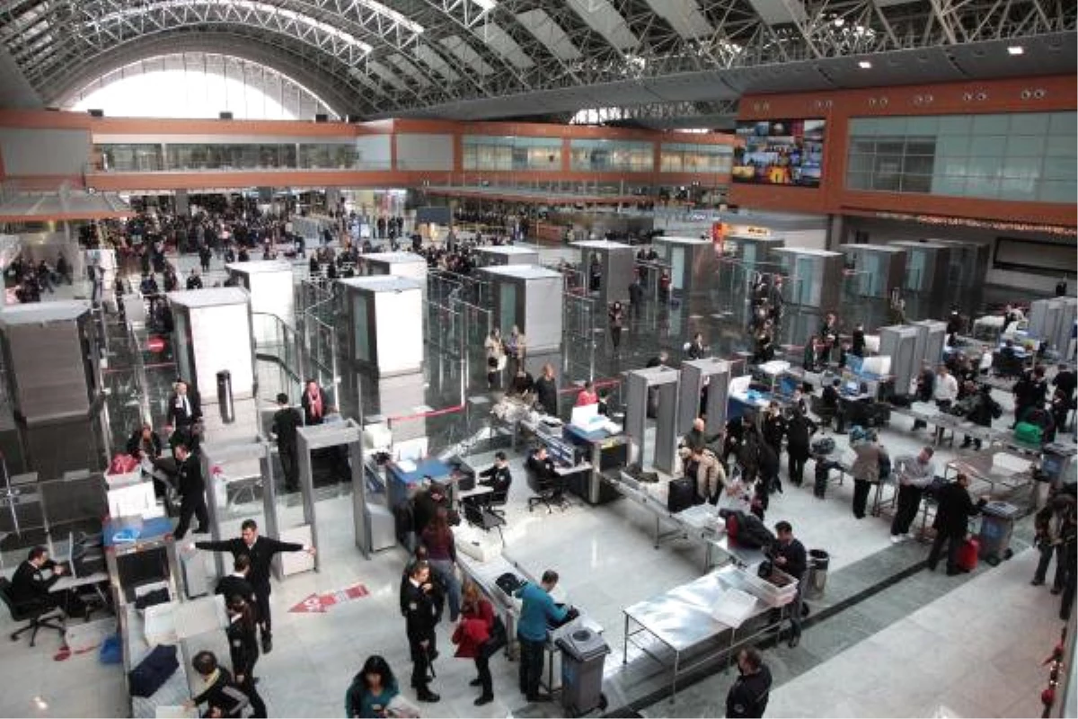 Sabiha Gökçen Havalimanı Günlük 120 Bin Yolcu Rakamını Geçti