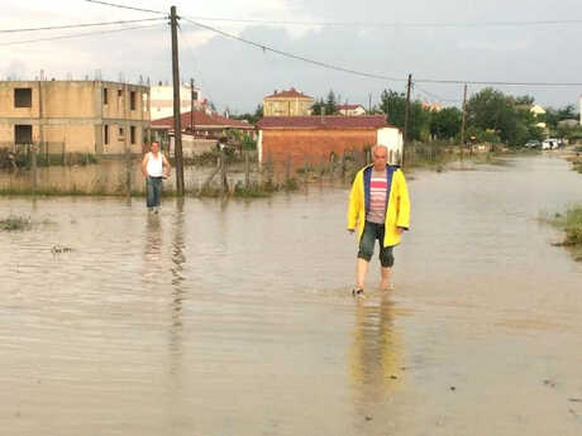 Saray\'da Sağanak, Hayatı Olumsuz Etkiledi