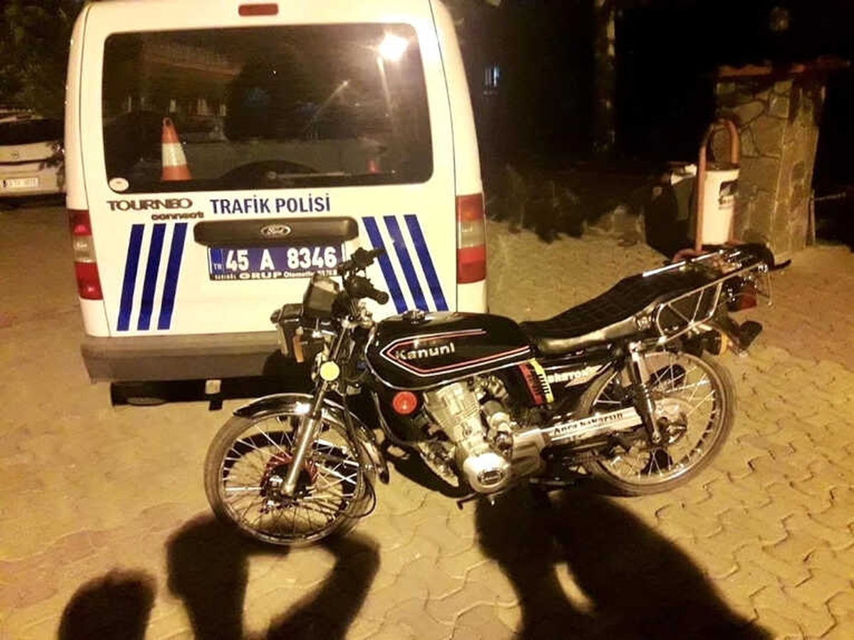 Sarıgöl\'de Çalınan Motosiklet Bir Günde Bulundu