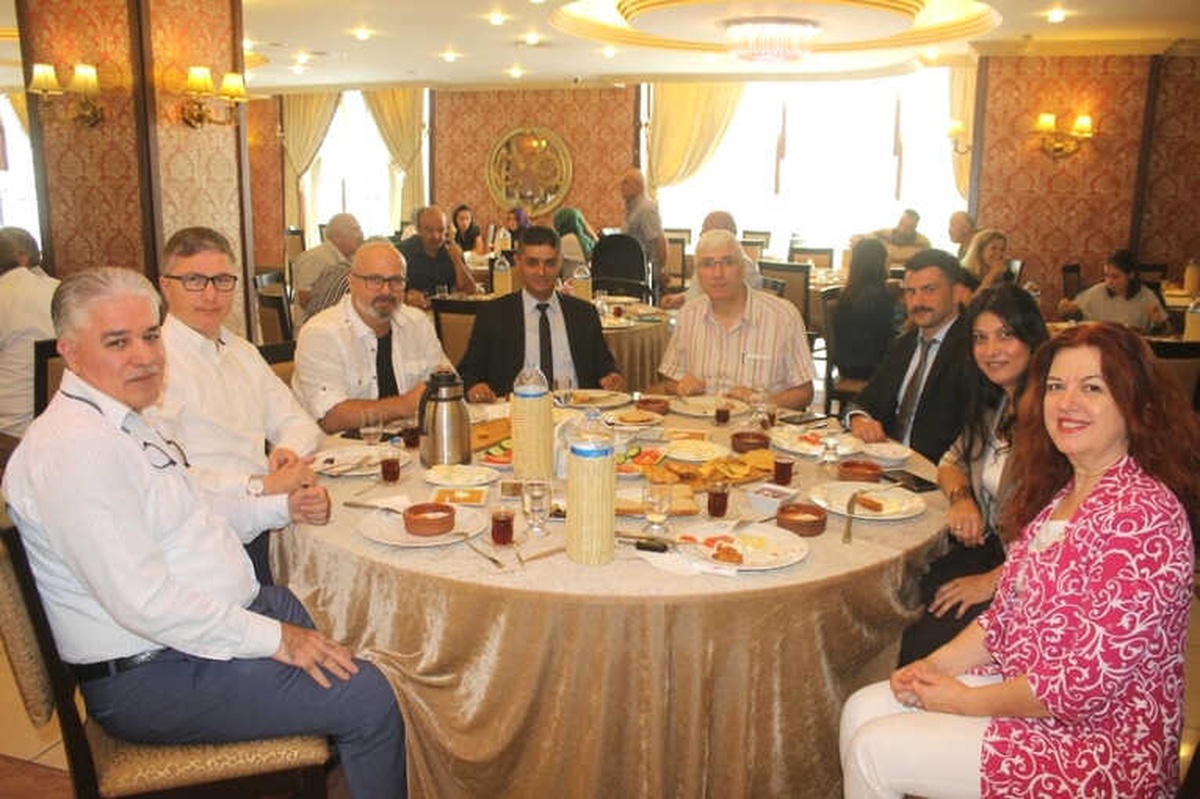 Sgb Üyeleri Basın Bayramında Bir Araya Geldi