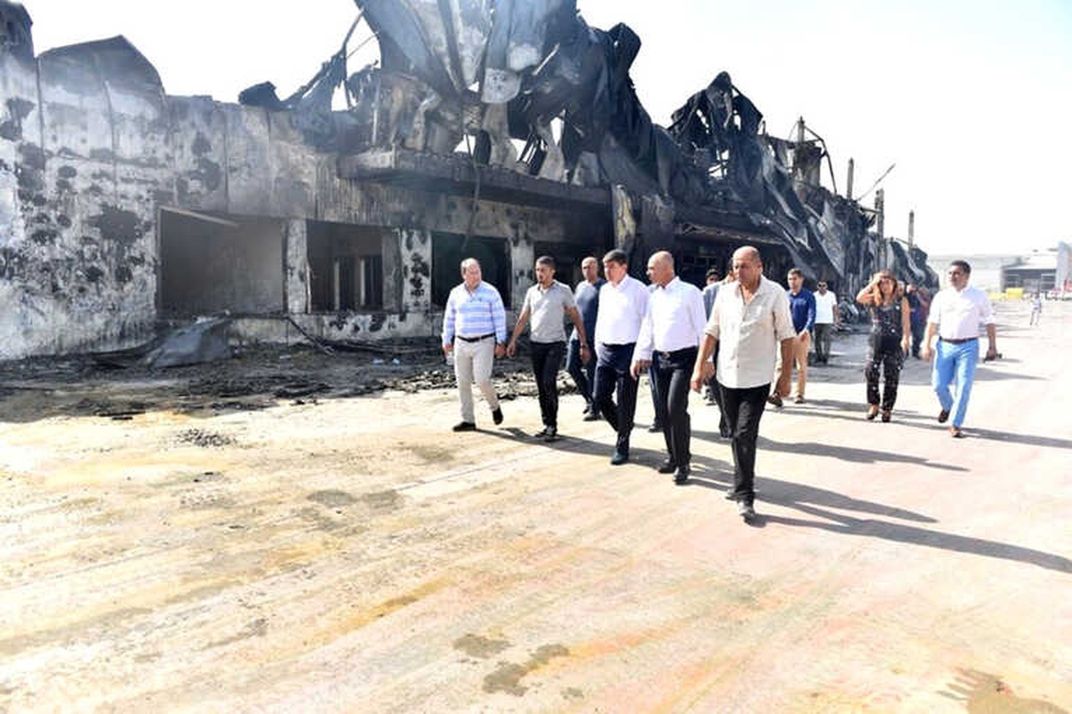 Türel Osb\'de Yanan Fabrikayı Ziyaret Etti