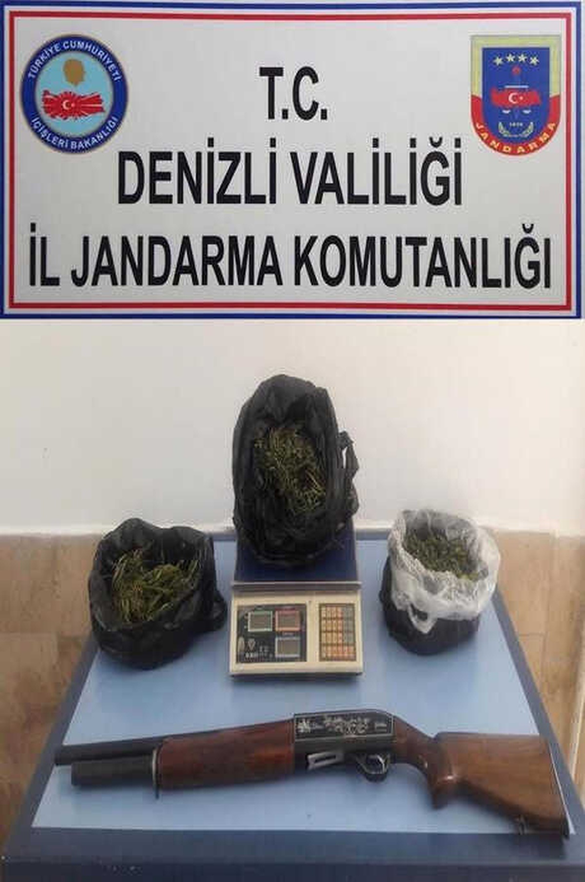 Uyuşturucuyla Yakalanan Çiftçi Tutuklandı