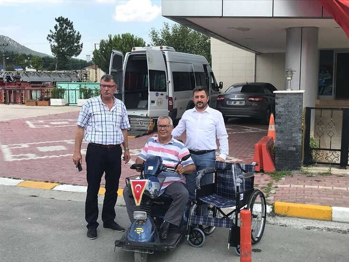 Vezirhan Belediyesi\'ne Tekerlekli Sandalye Hediye Edildi