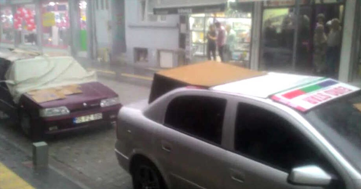 Vezirköprü\'de Dolu Yağışı