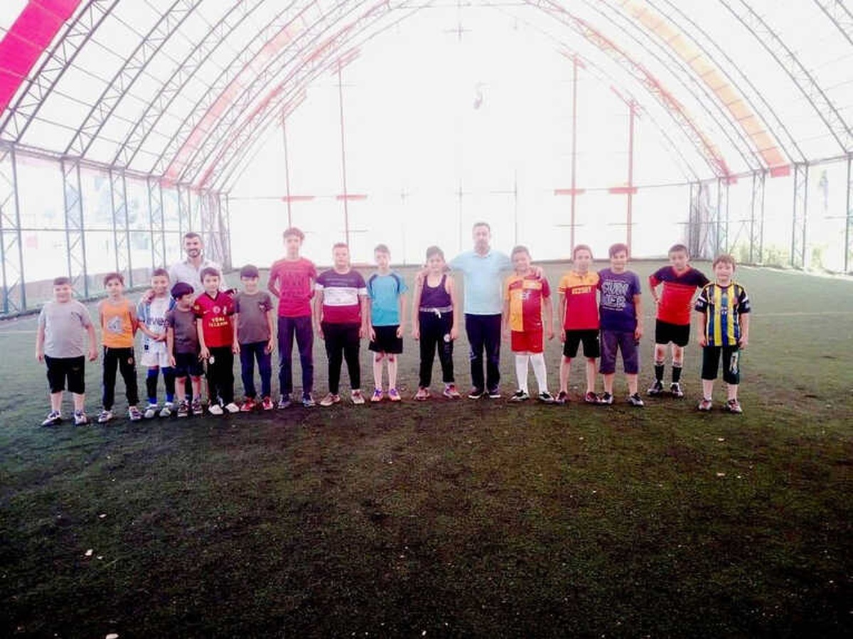 Yaz Kur\'an Kursları\'nda Sportif Faaliyetler