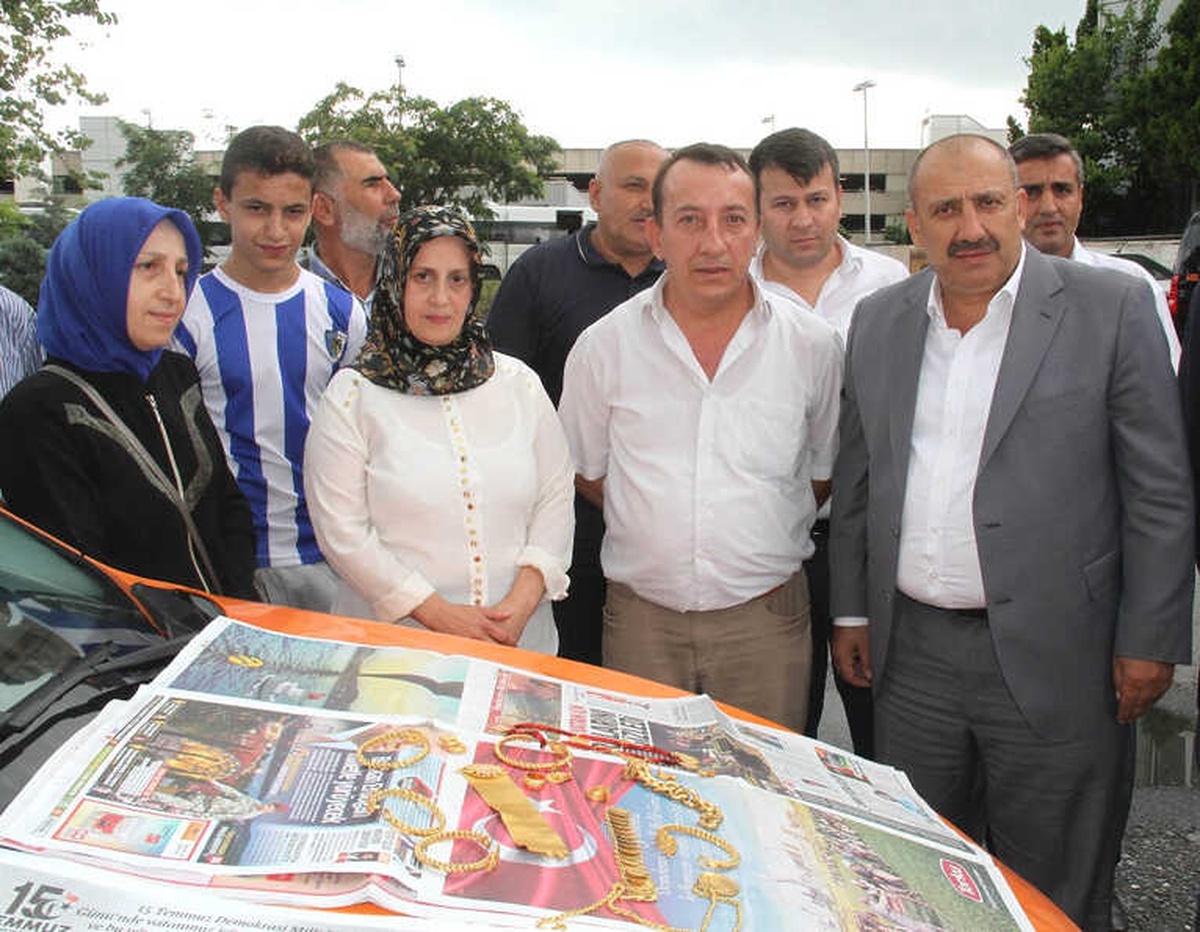 110 Bin TL\'lik Altınları Sahibine Teslim Etti