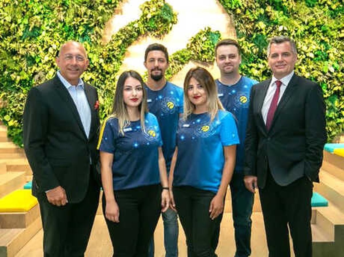 9 Bin Turkcell Çalışanının Kıyafeti Boyner\'den
