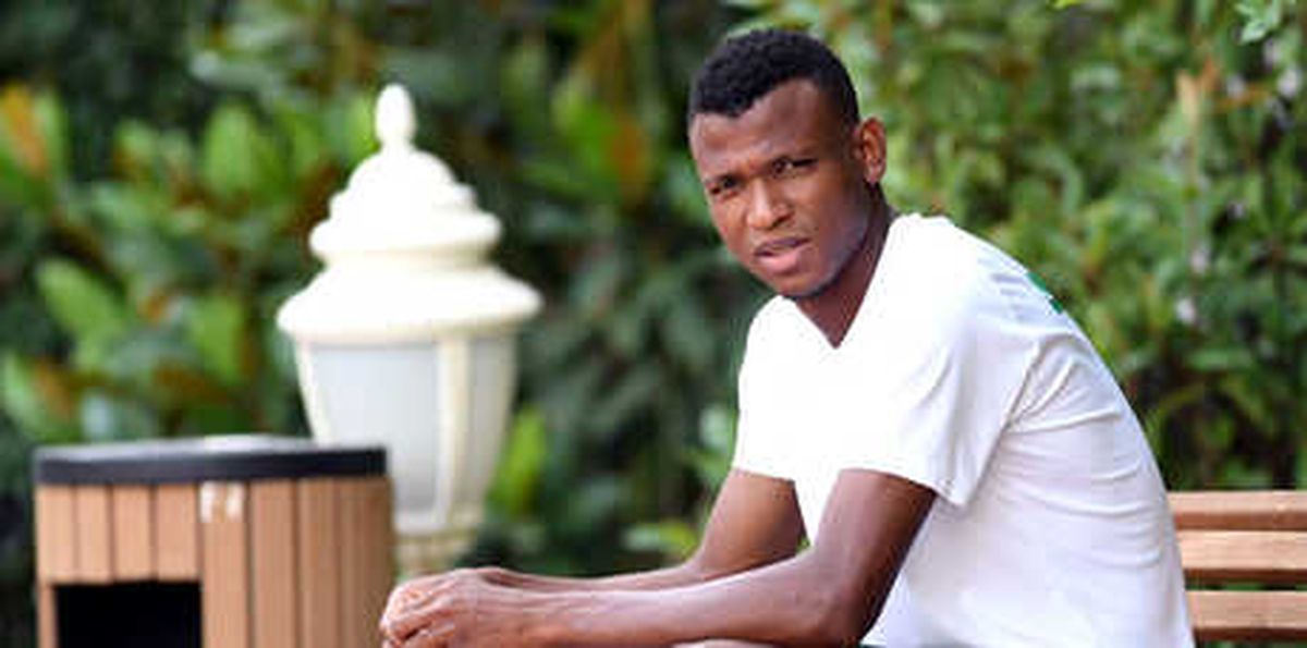 Abdullahi Shehu: "Bursaspor\'da Mutluyum"