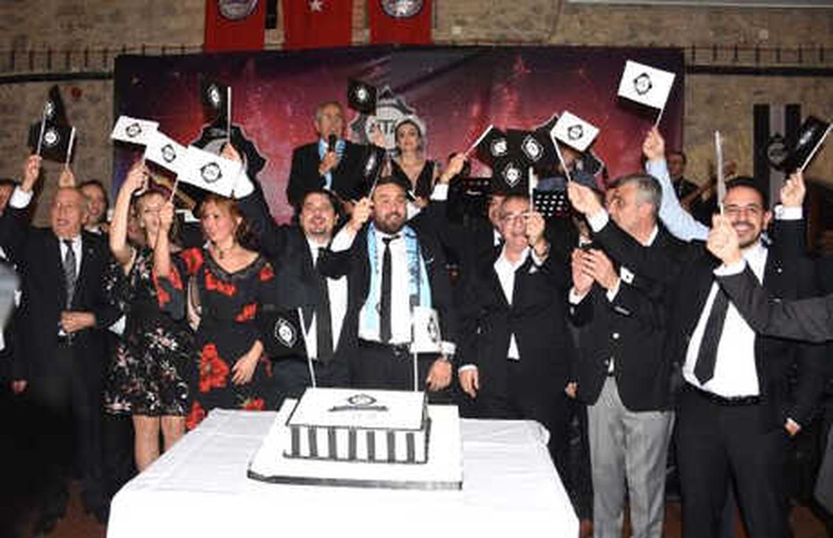 Altay\'da Kutlama Hazırlığı