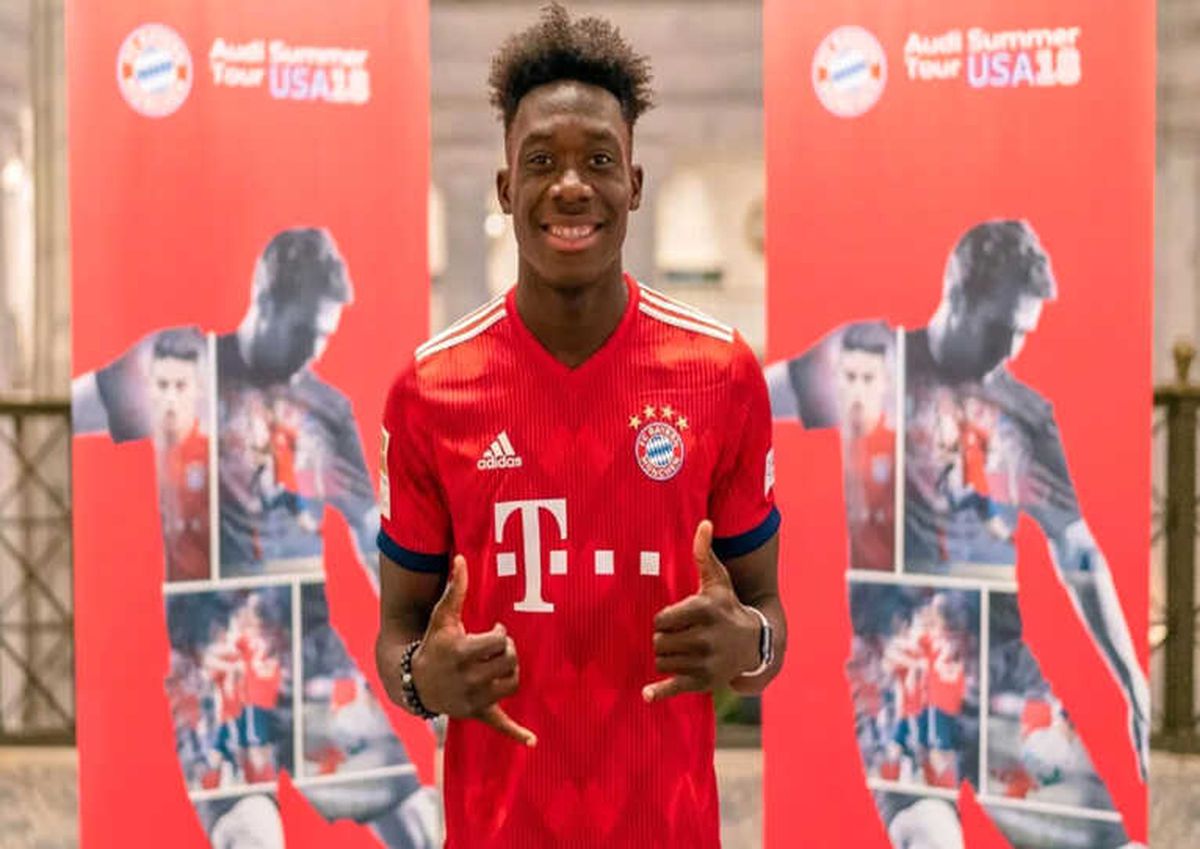 Bayern Münih, Alphonso Davies\'i Açıkladı