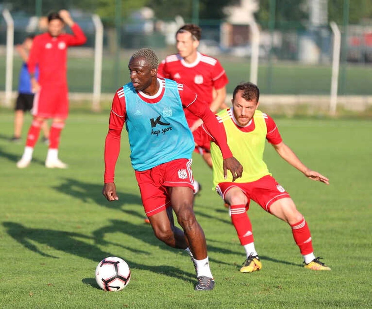 Demir Grup Sivasspor\'da Yeni Sezon Hazırlıkları