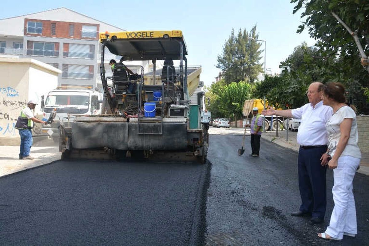 Efeler\'in Yolları Yenileniyor