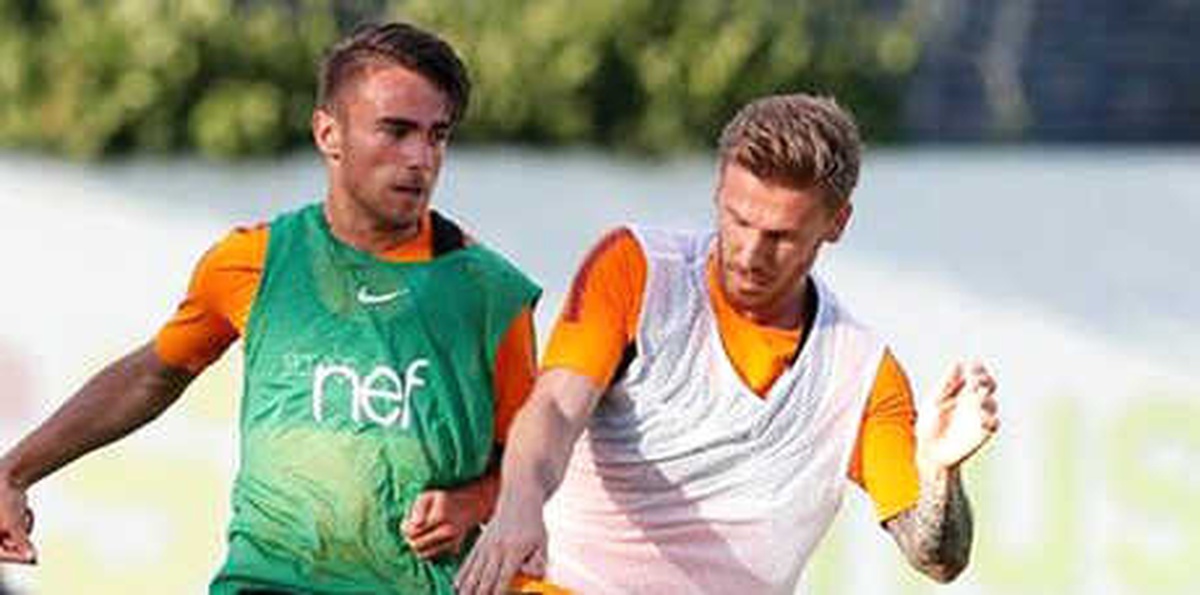 Galatasaray\'da Serdar Aziz ve Ahmet Çalık Takımla Çalıştı