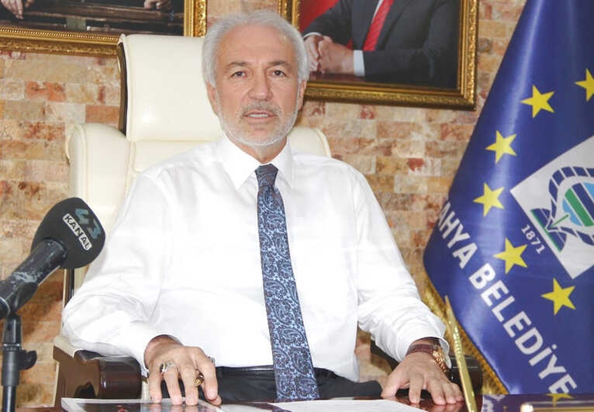 Halkı, Belediye ile Karşı Karşıya Getirmeye Çalışıyorlar"