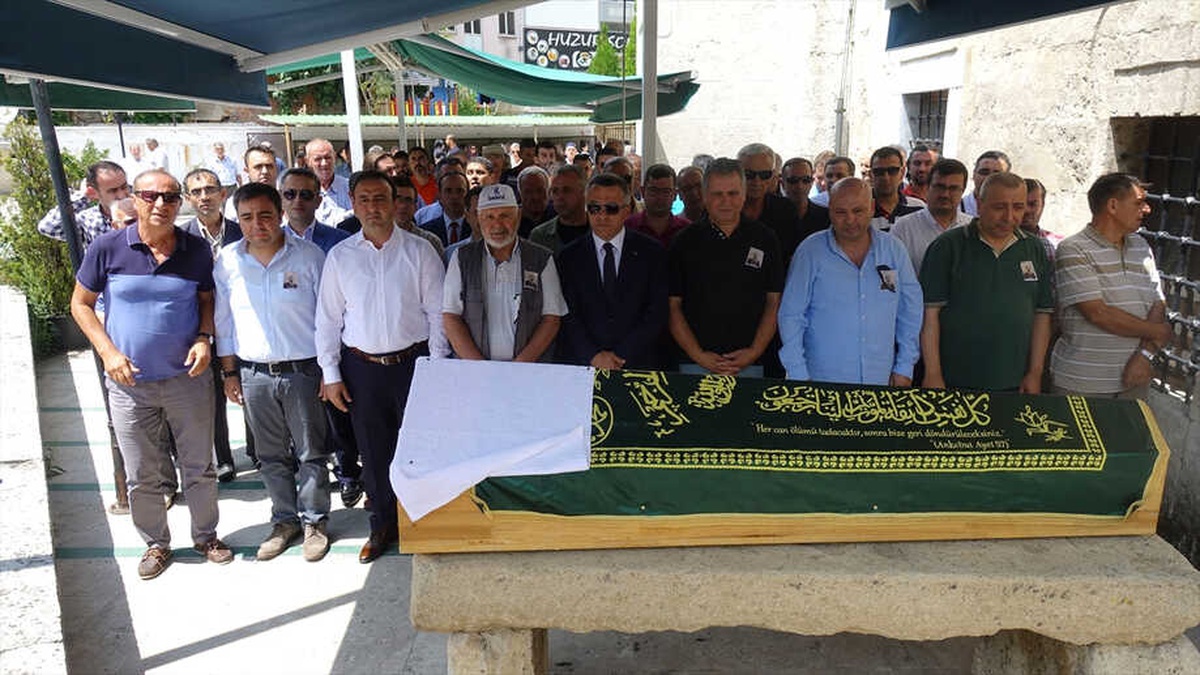 Kırklareli Valisi Bilgin, Cenaze Törenine Katıldı