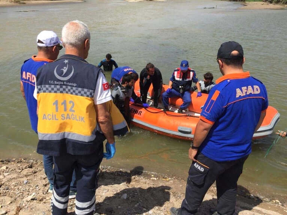 Kızılırmak\'ta Boğulan Genci Arama Çalışmaları Sona Erdi