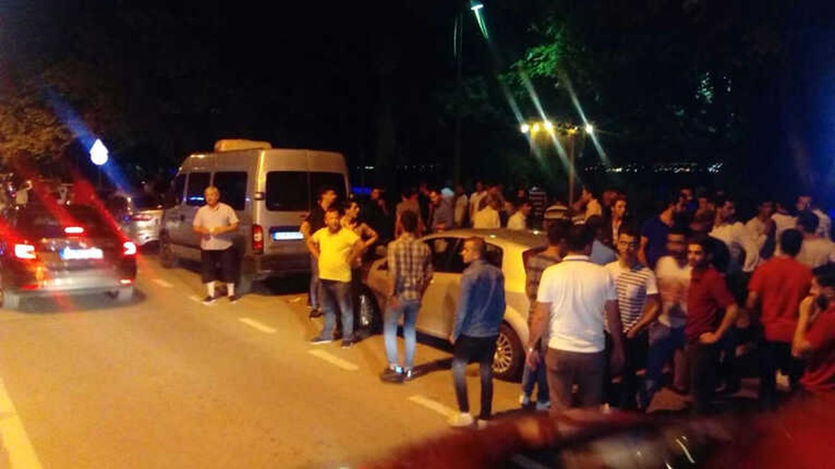 Kocaeli\'de İki Grup Arasında Kavga: 4 Yaralı